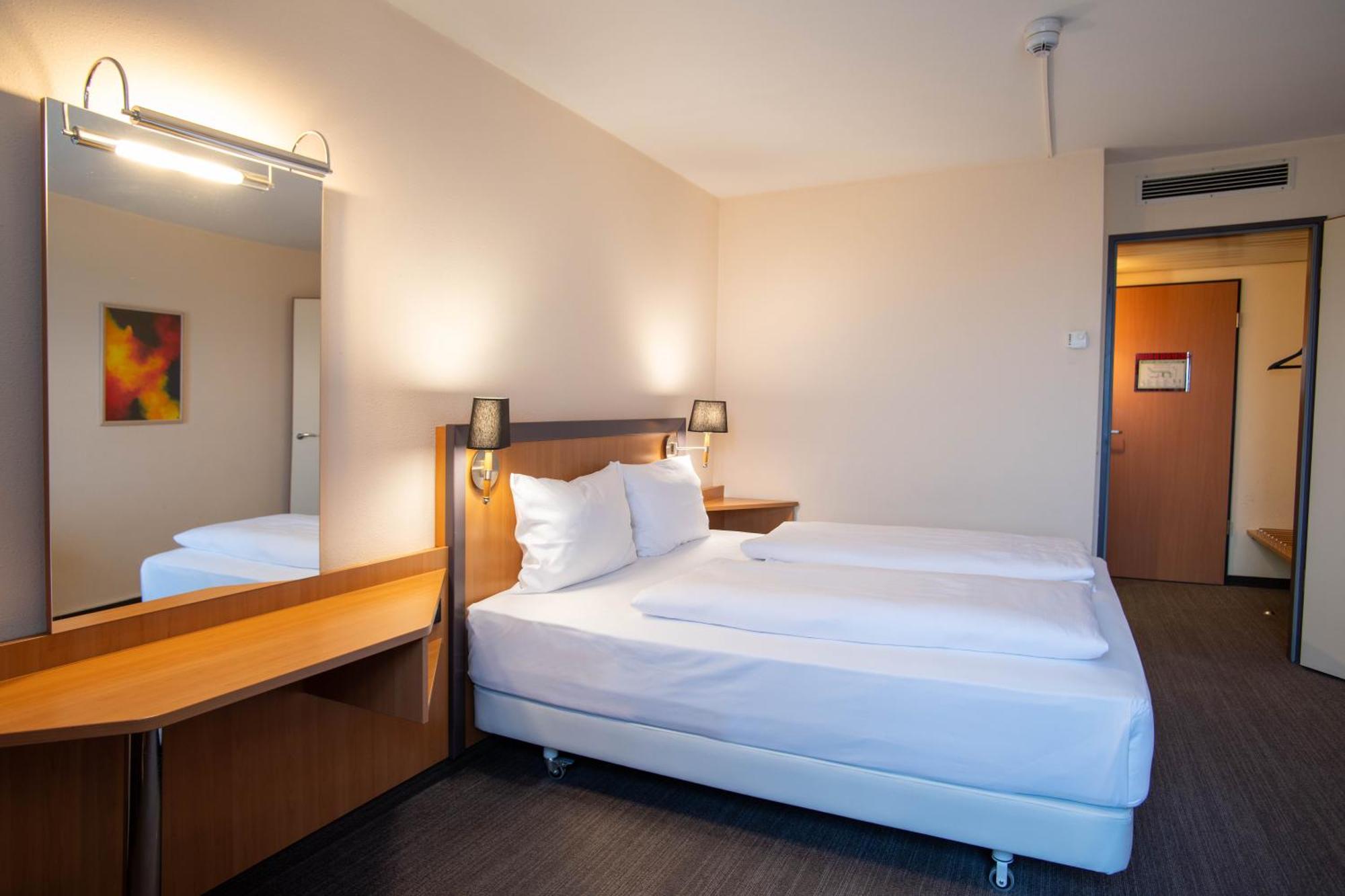 Best Western Conference Airporthotel Frankfurt Moerfelden Zewnętrze zdjęcie