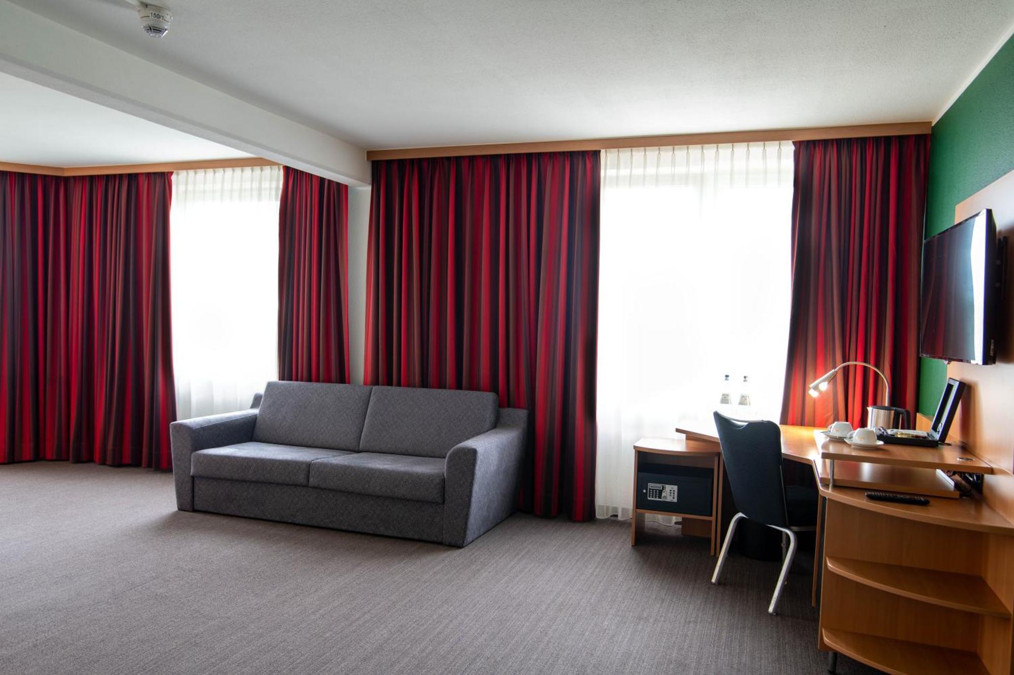 Best Western Conference Airporthotel Frankfurt Moerfelden Zewnętrze zdjęcie
