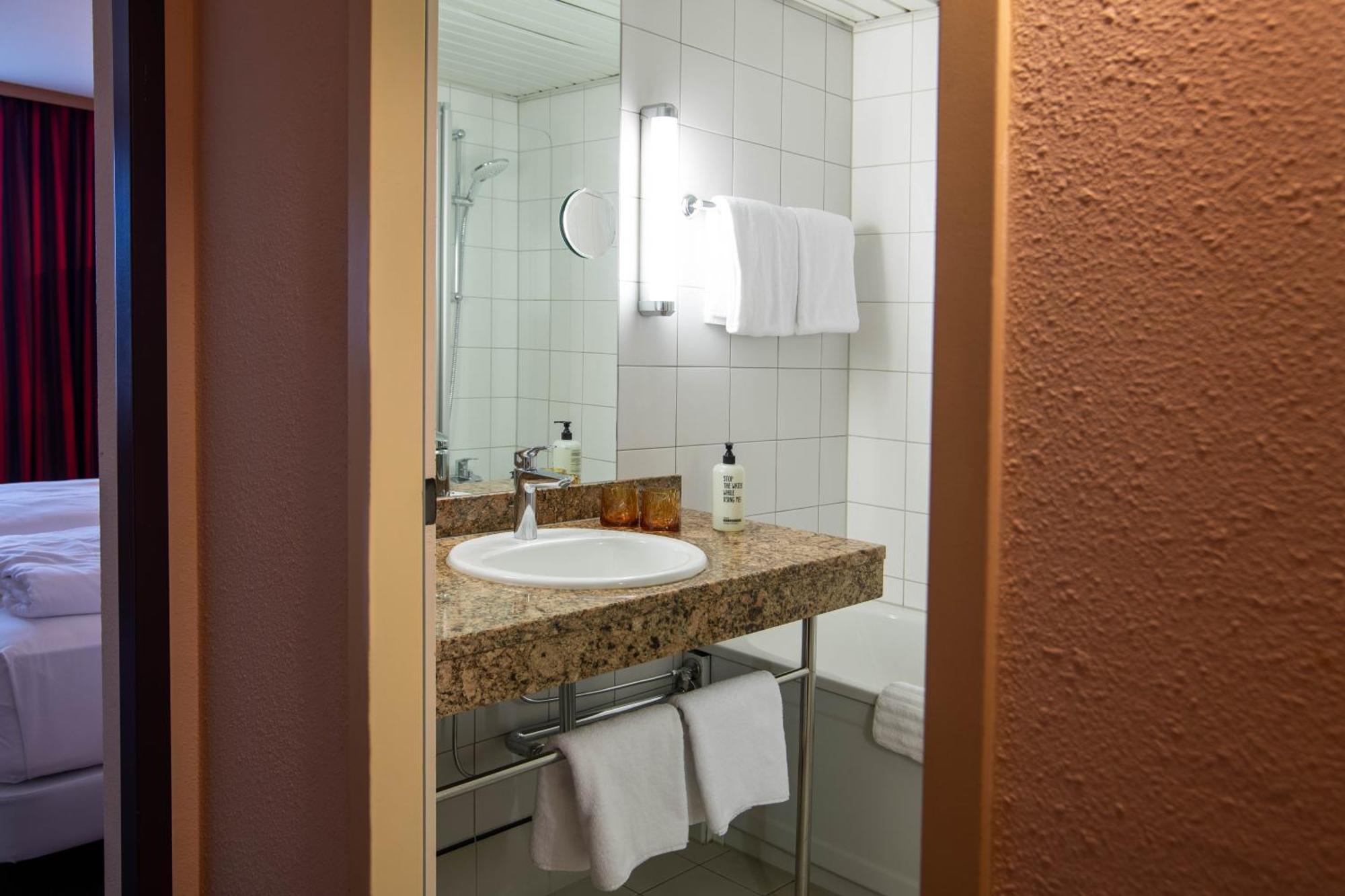 Best Western Conference Airporthotel Frankfurt Moerfelden Zewnętrze zdjęcie